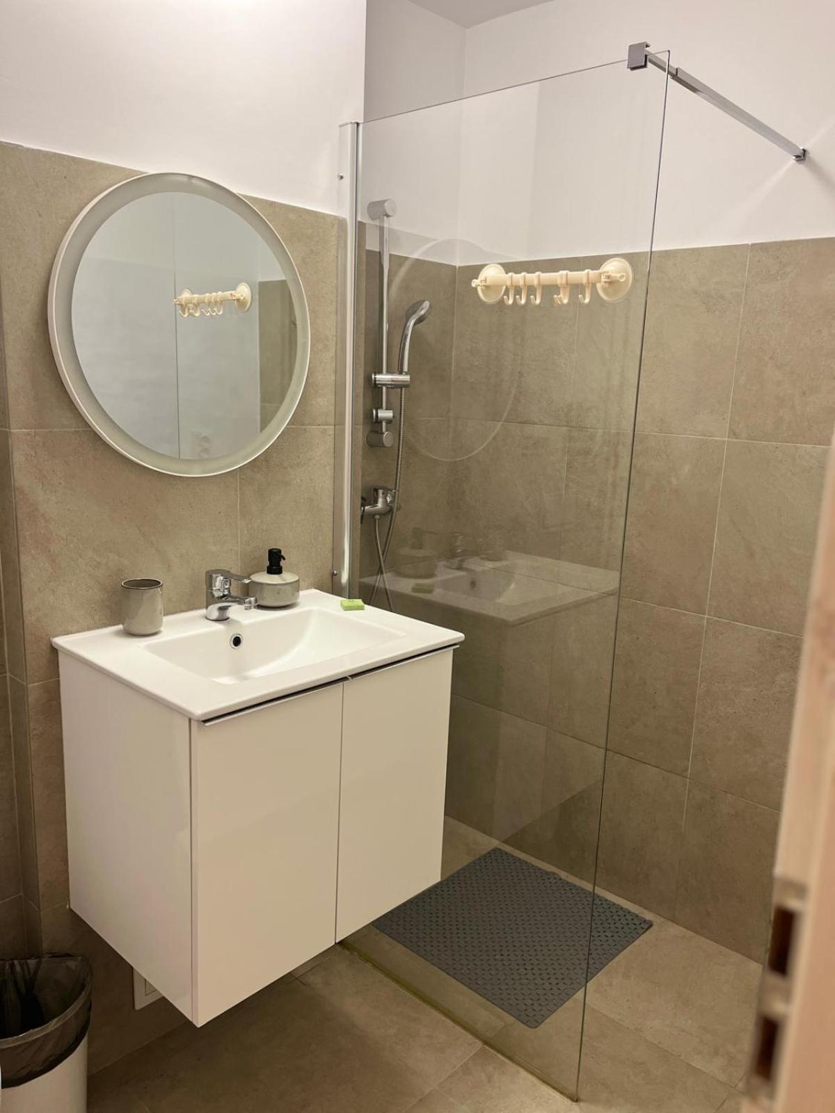 Apartament De Lux Craiova Kültér fotó