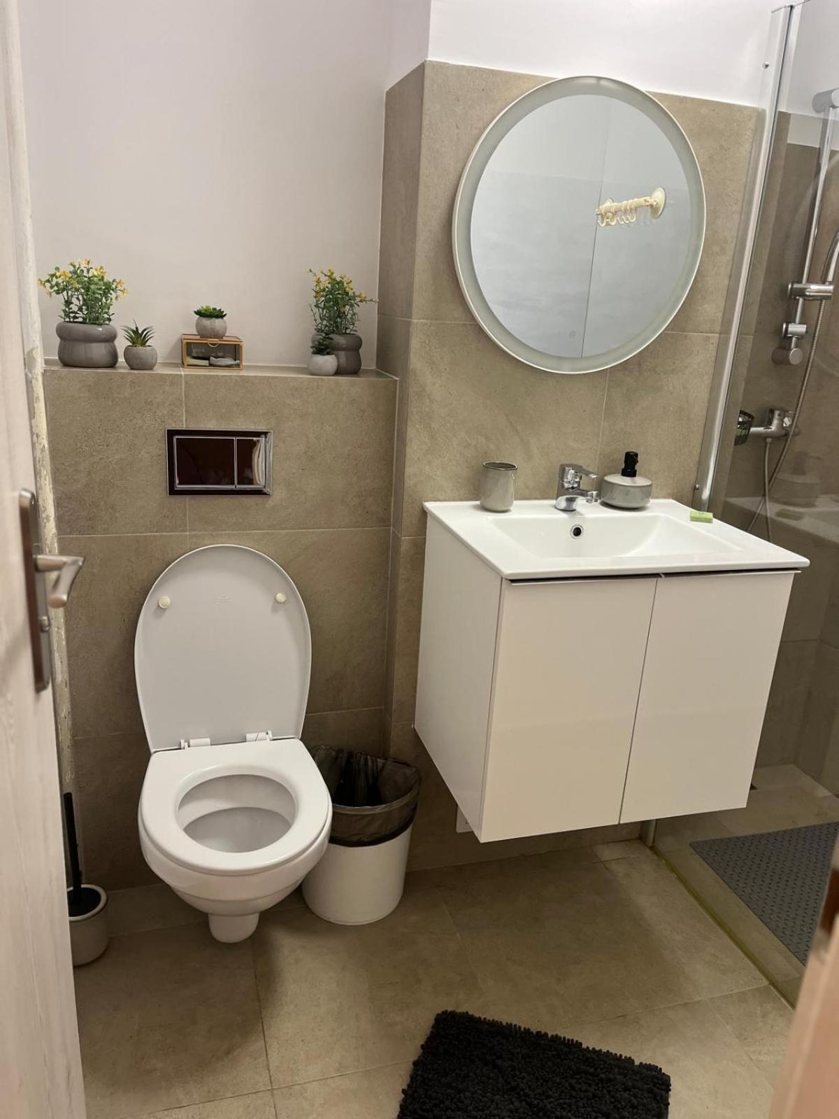 Apartament De Lux Craiova Kültér fotó