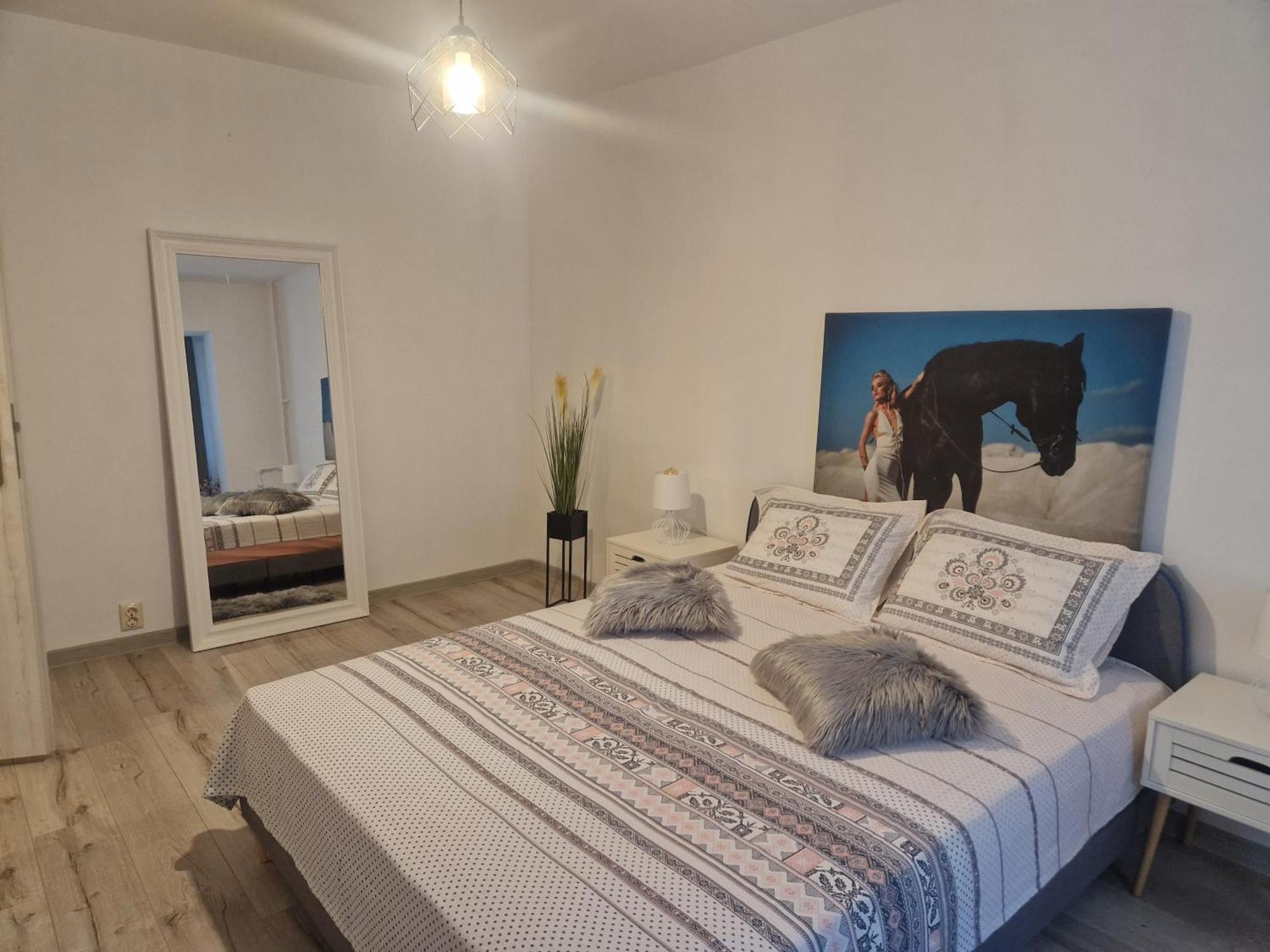 Apartament De Lux Craiova Kültér fotó